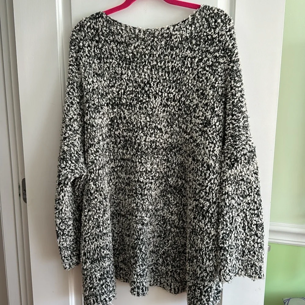 Plus-size over sized comfy soft sweater 2X - Picture 4 of 4